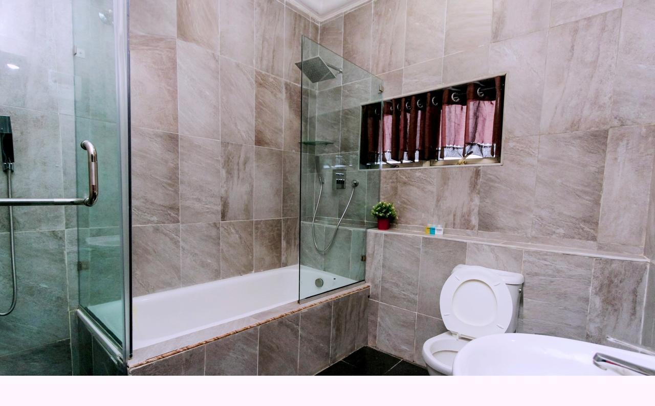 Sunfit - Fitness, Spa, Accommodation Aliayabiagba エクステリア 写真