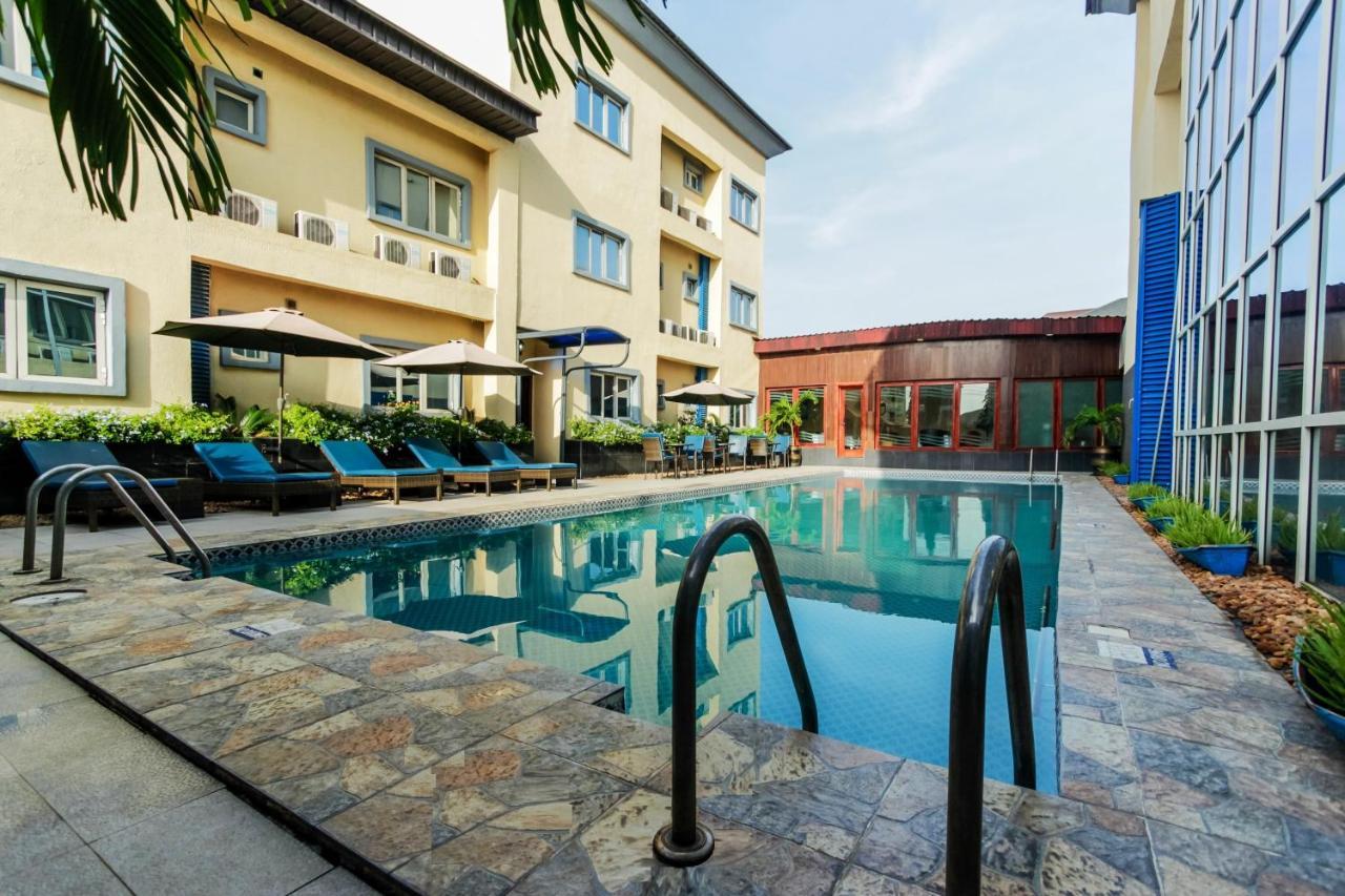 Sunfit - Fitness, Spa, Accommodation Aliayabiagba エクステリア 写真