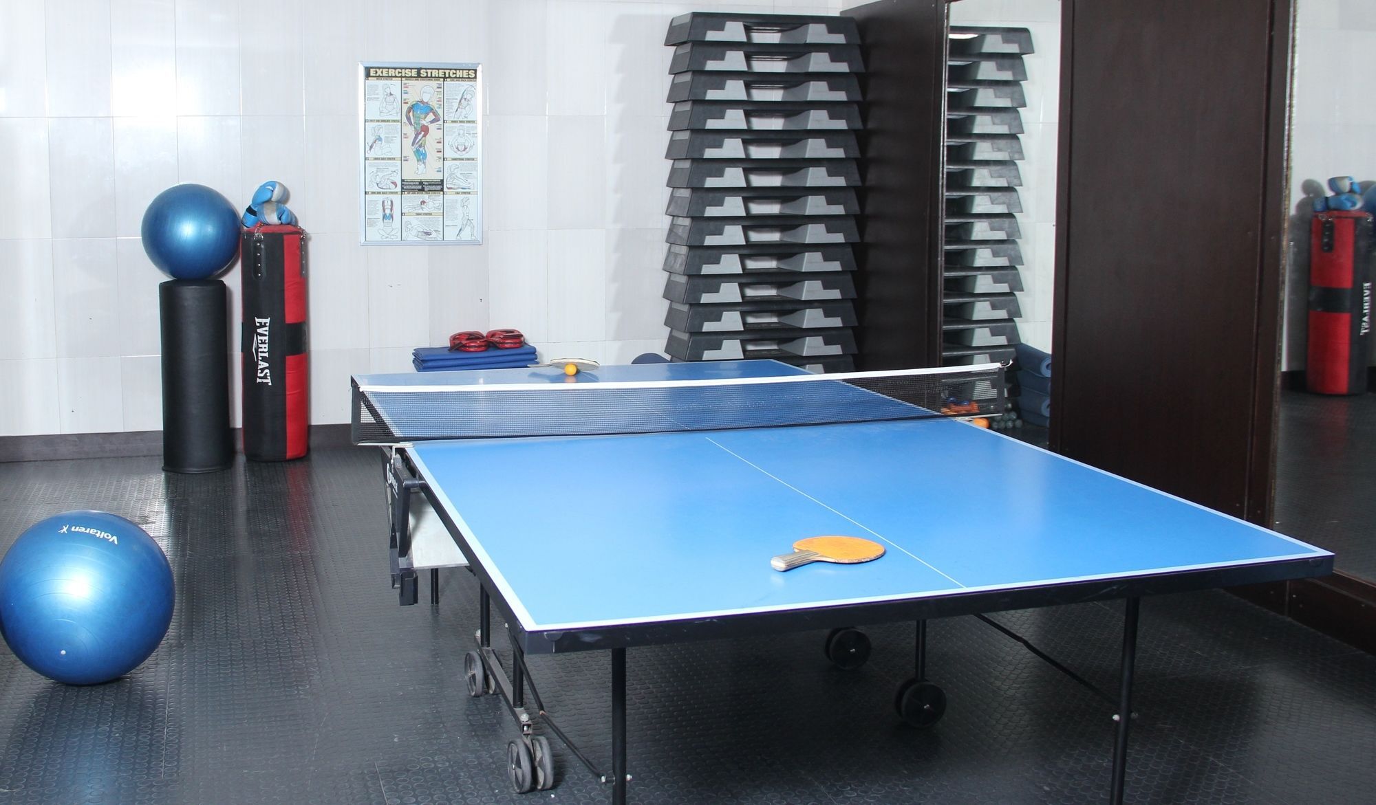 Sunfit - Fitness, Spa, Accommodation Aliayabiagba エクステリア 写真