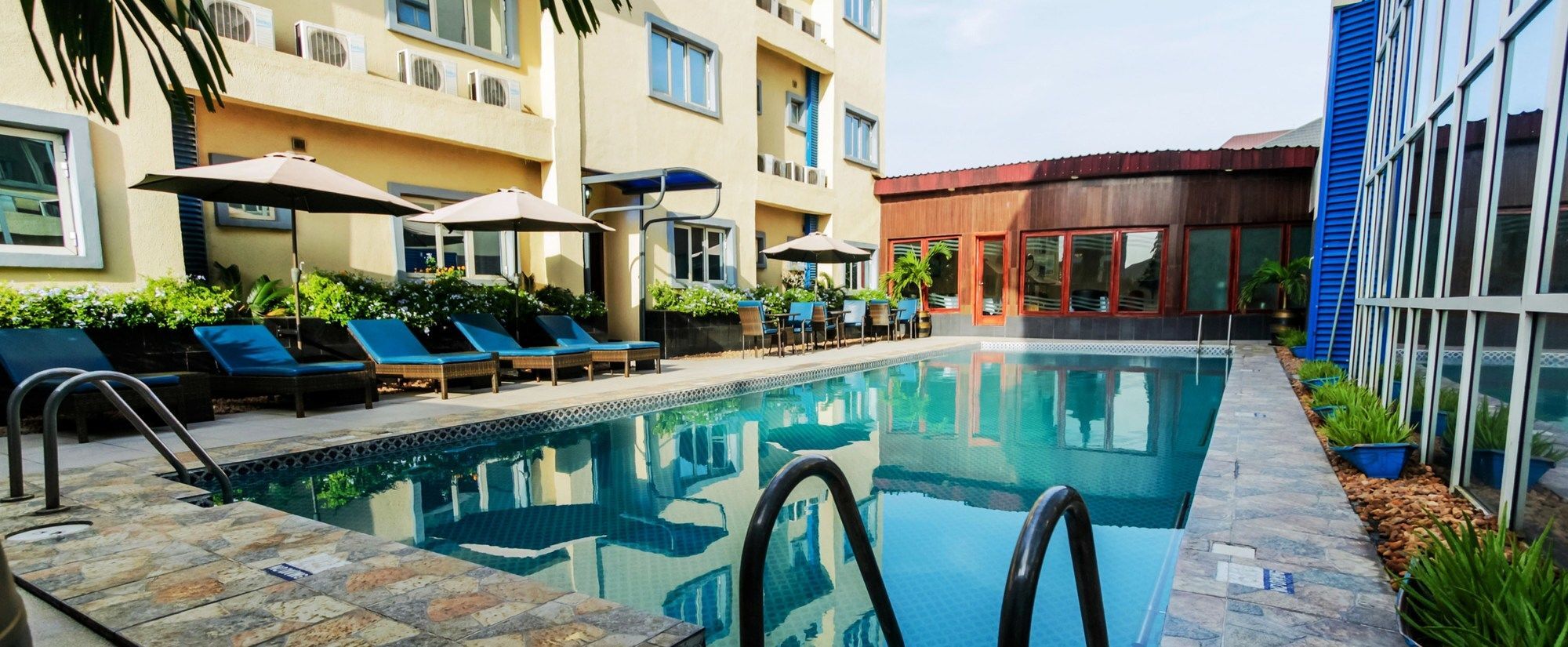 Sunfit - Fitness, Spa, Accommodation Aliayabiagba エクステリア 写真
