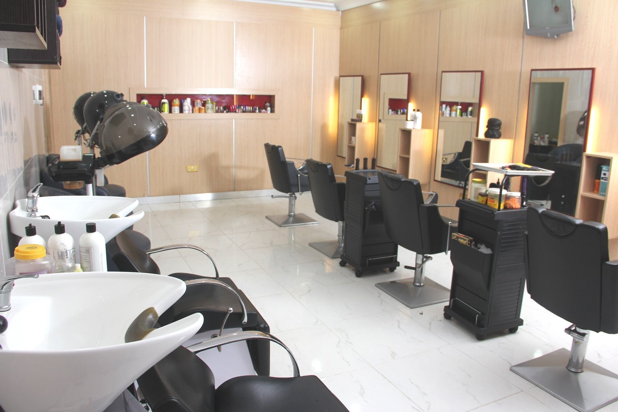Sunfit - Fitness, Spa, Accommodation Aliayabiagba エクステリア 写真